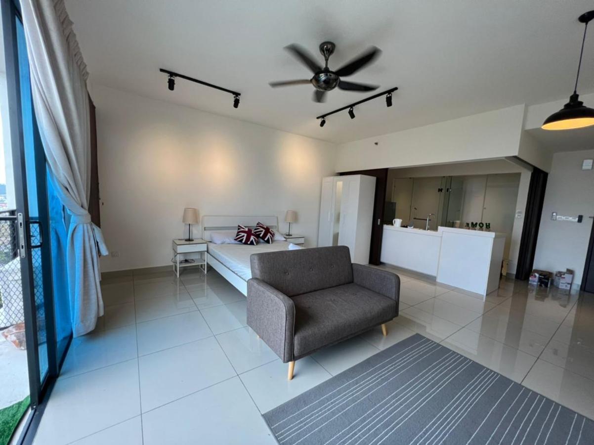 Pangsapuri Francesco - Trefoil Setia Alam-near Setia Mall & Setia Convention Centre *